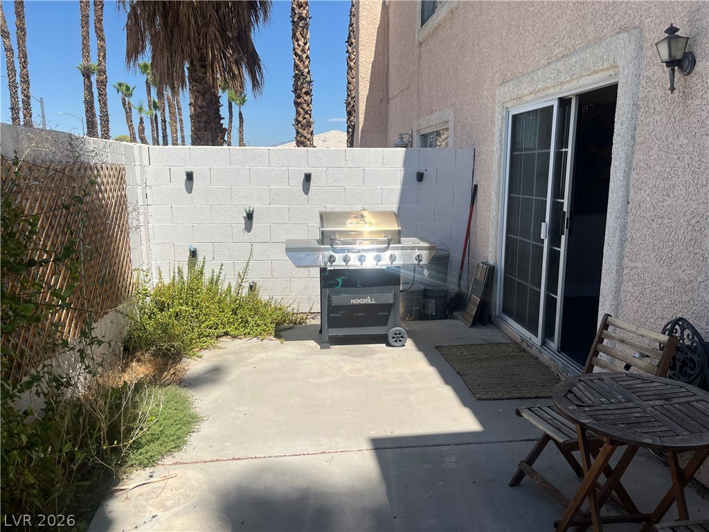 8476 Sewards Bluff Avenue Property Photo 15