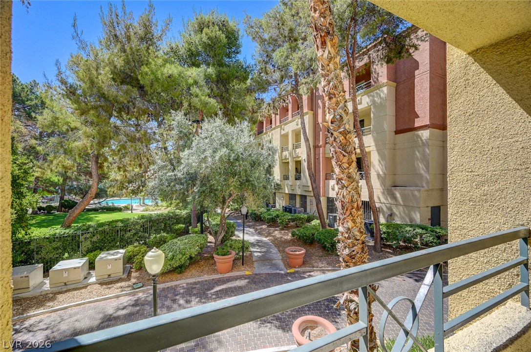 230 East Flamingo Road 106 Property Photo 27