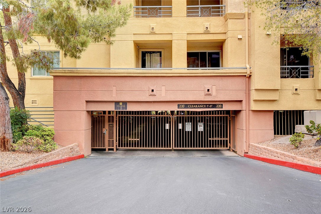 230 East Flamingo Road 106 Property Photo 37