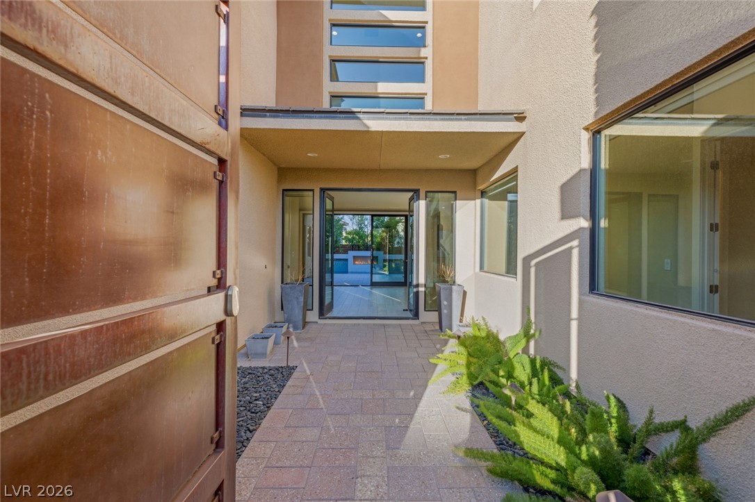 64 Grey Feather Drive Property Photo 2