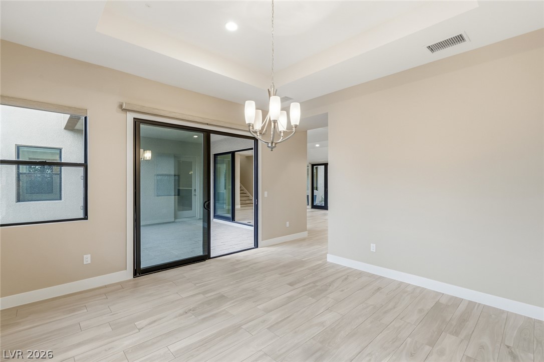 64 Grey Feather Drive Property Photo 12