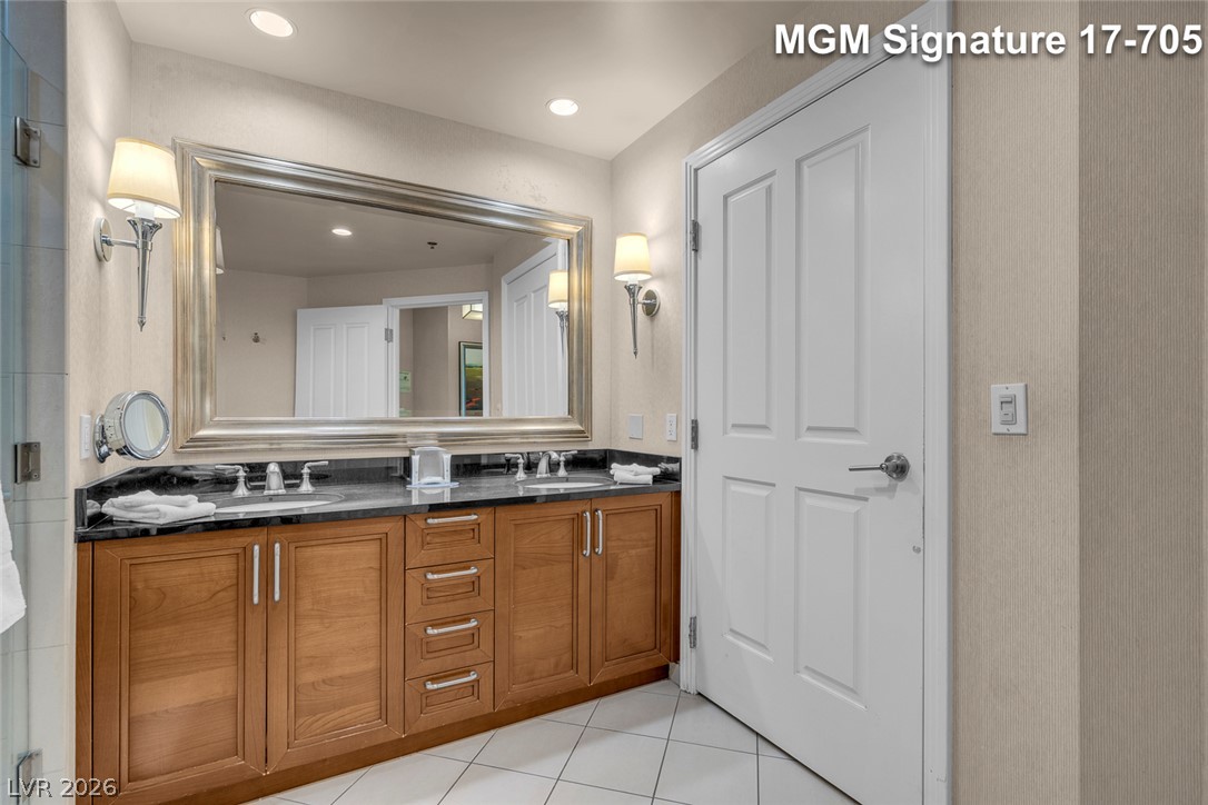 135 East Harmon Avenue 1705 Property Photo 38