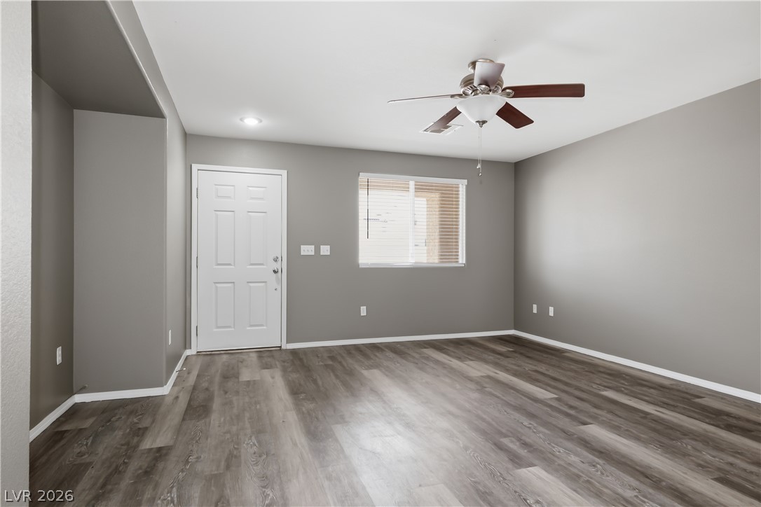 9362 Boulder Opal Avenue Property Photo 12