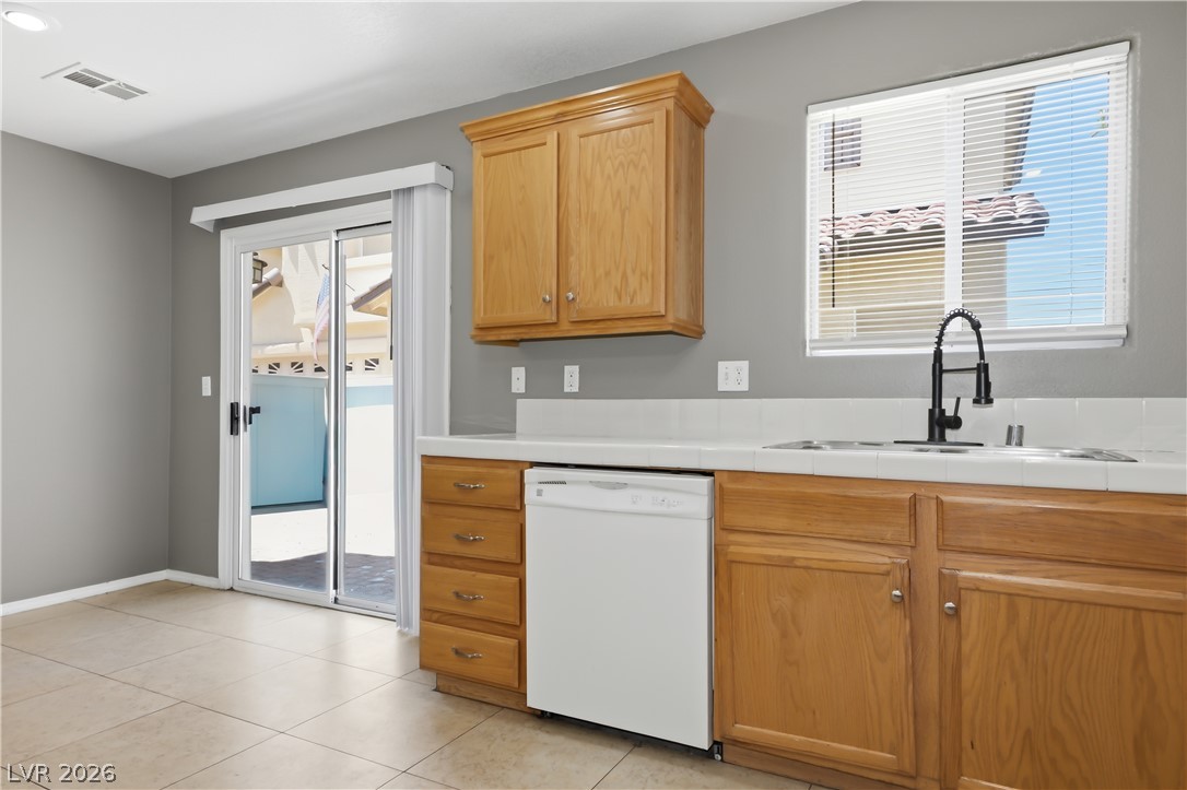 9362 Boulder Opal Avenue Property Photo 18
