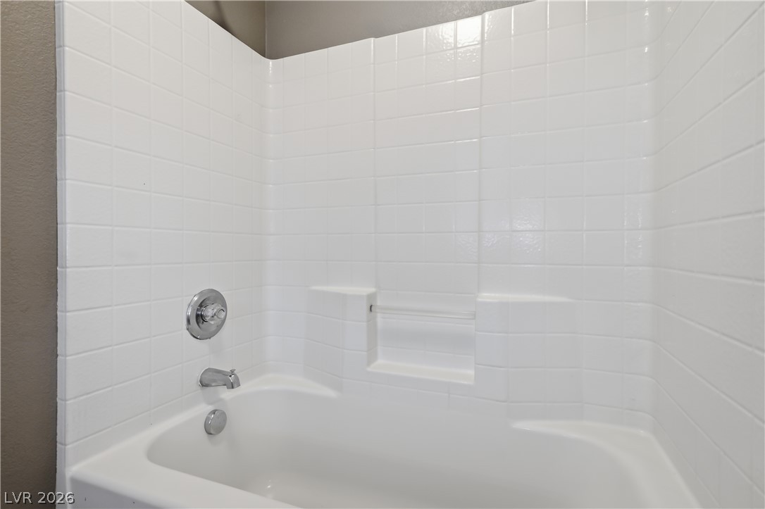 9362 Boulder Opal Avenue Property Photo 32