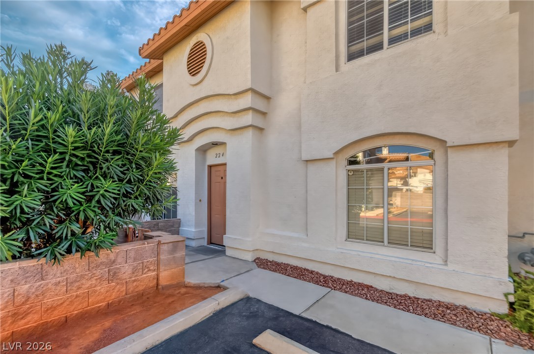 224 Star Cluster Circle Property Photo 4