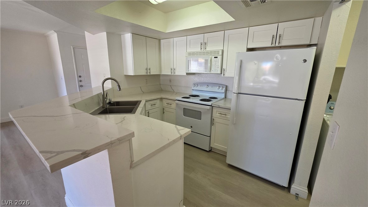 8600 Charleston Boulevard 2124 Property Photo 7