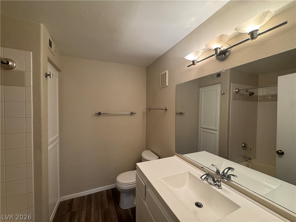 950 Seven Hills Drive 1723 Property Photo 15