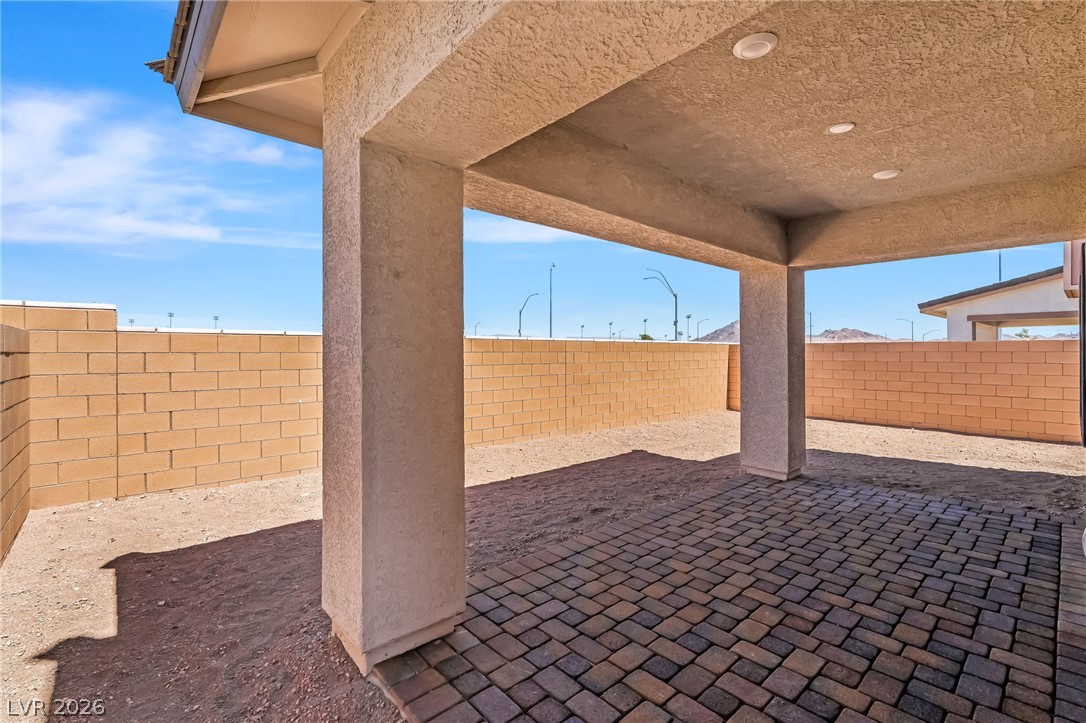 1111 Saffron Toucan Lane Property Photo 19