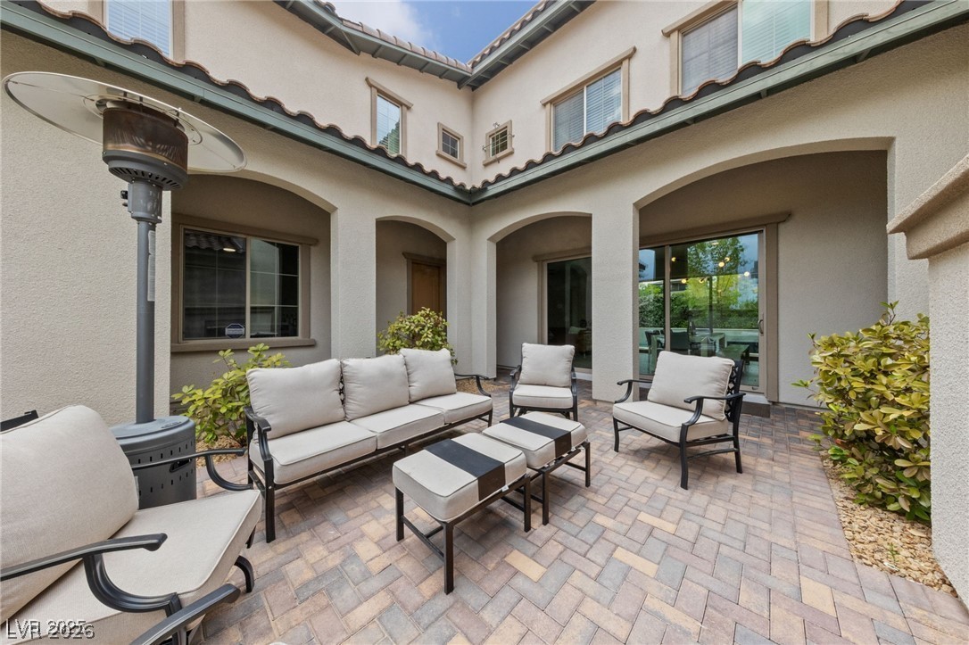 367 Pollino Peaks Street Property Photo 6