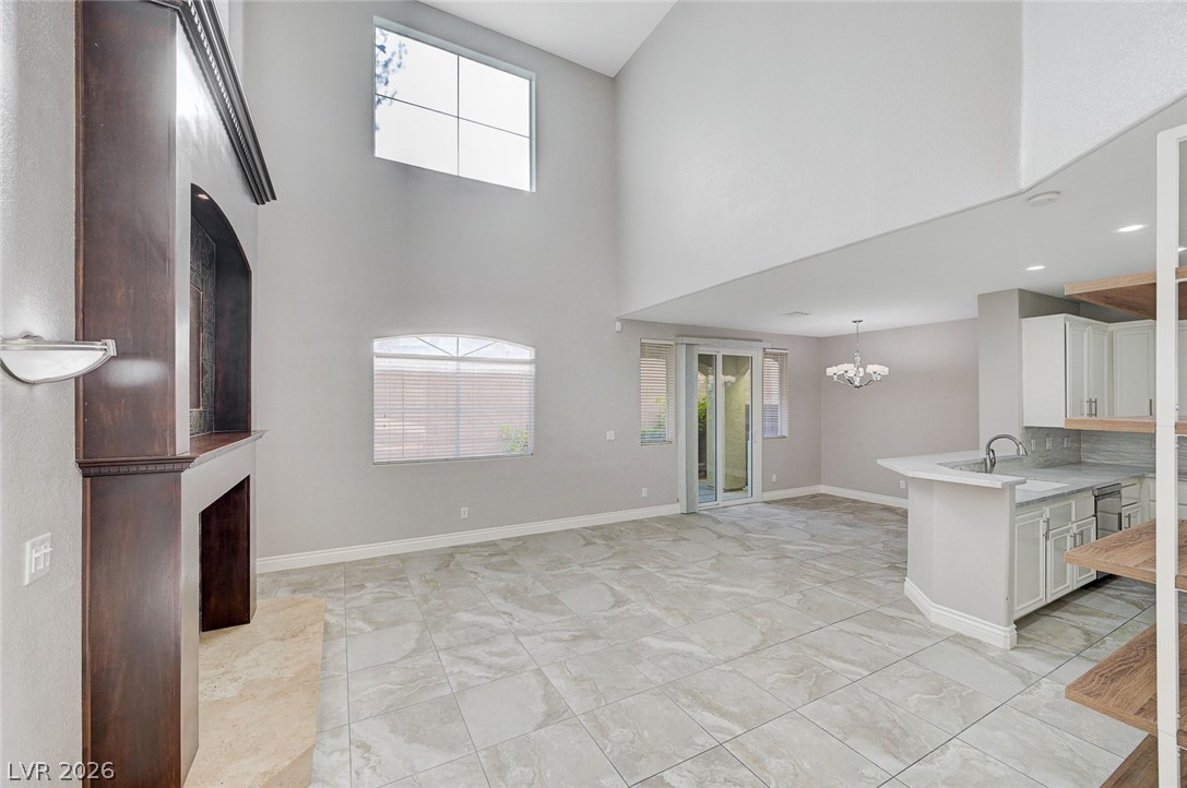 933 Bannockburn Street Property Photo 6