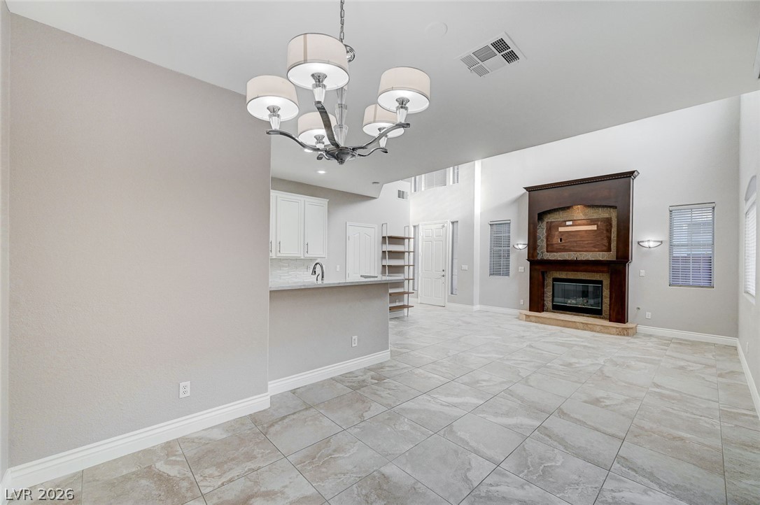 933 Bannockburn Street Property Photo 13