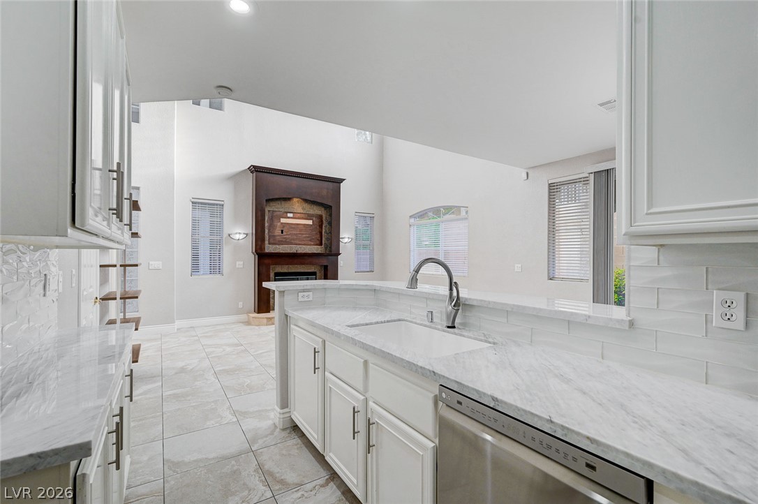 933 Bannockburn Street Property Photo 19