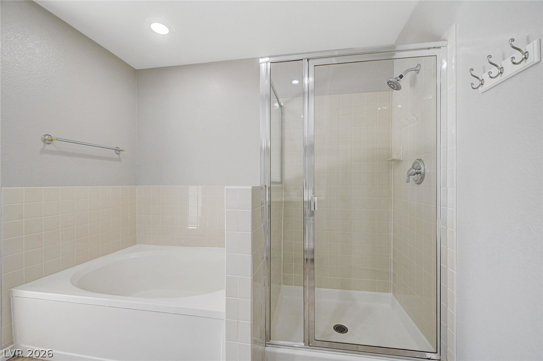 933 Bannockburn Street Property Photo 29