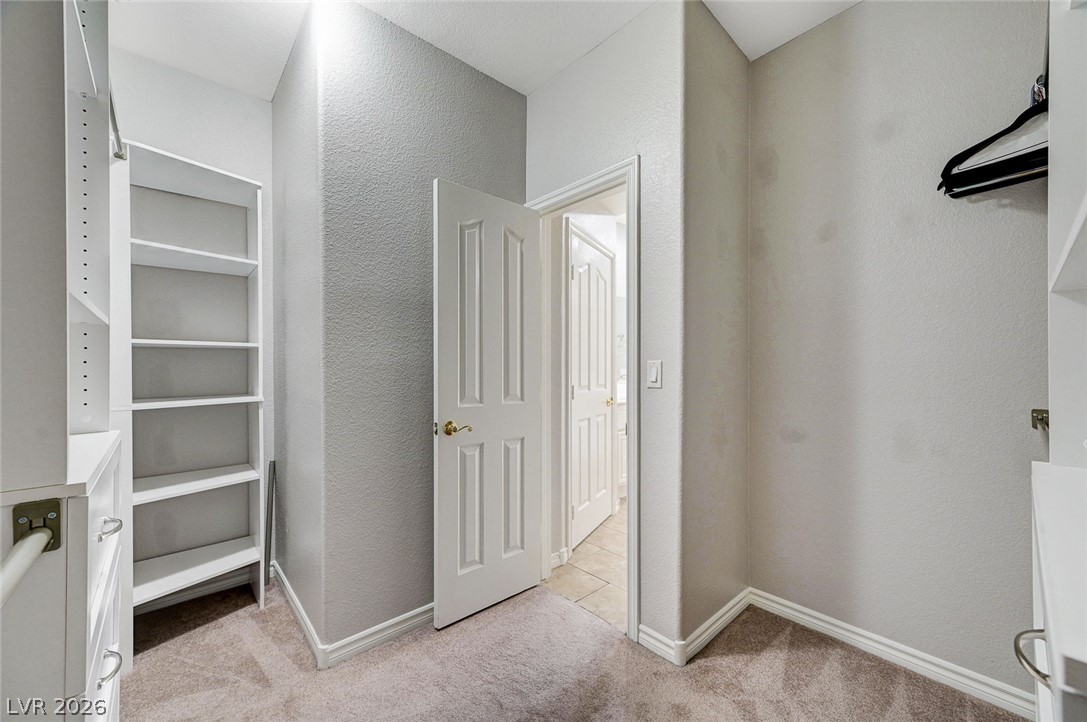 933 Bannockburn Street Property Photo 32