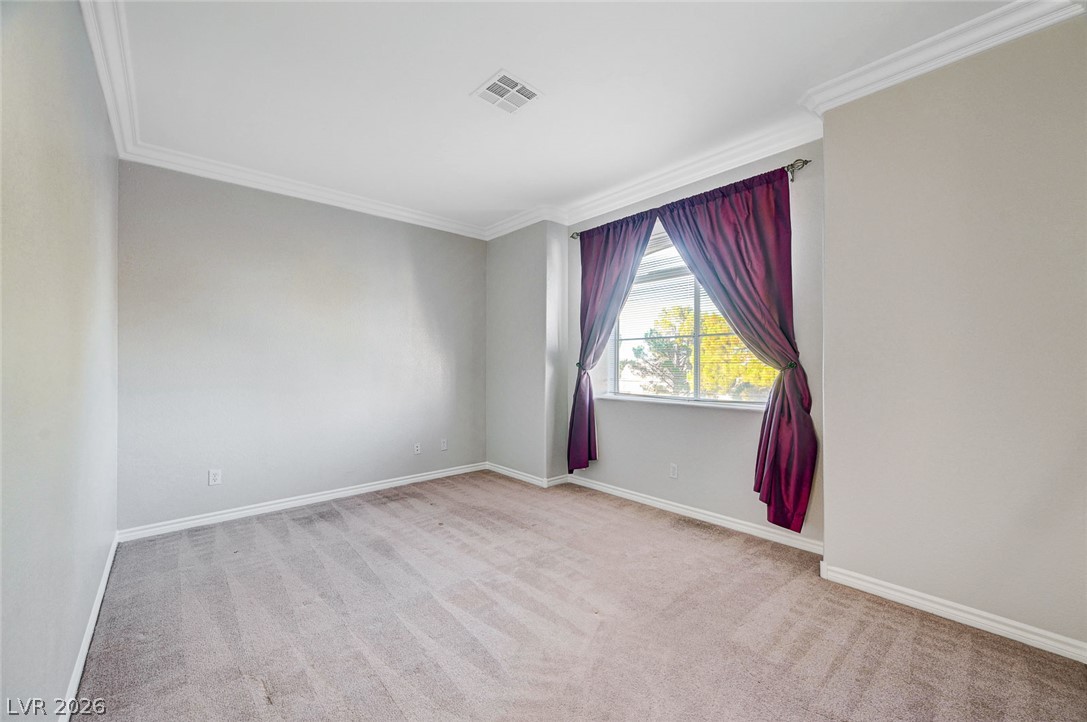 933 Bannockburn Street Property Photo 34