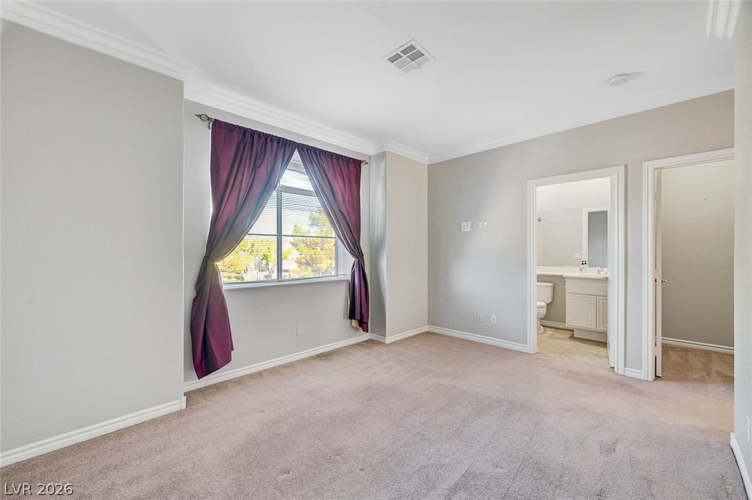 933 Bannockburn Street Property Photo 35