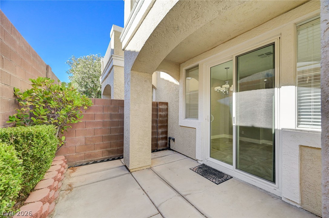 933 Bannockburn Street Property Photo 50