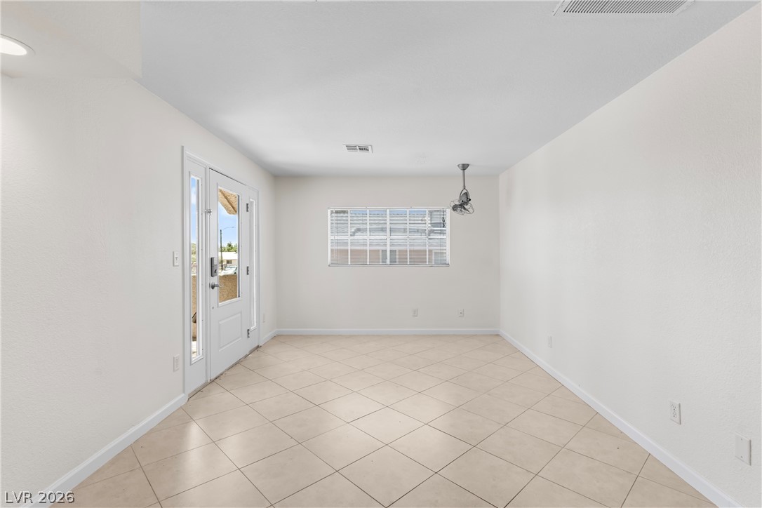 652 C Property Photo 8