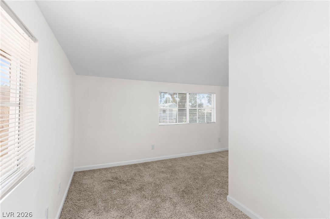 652 C Property Photo 18