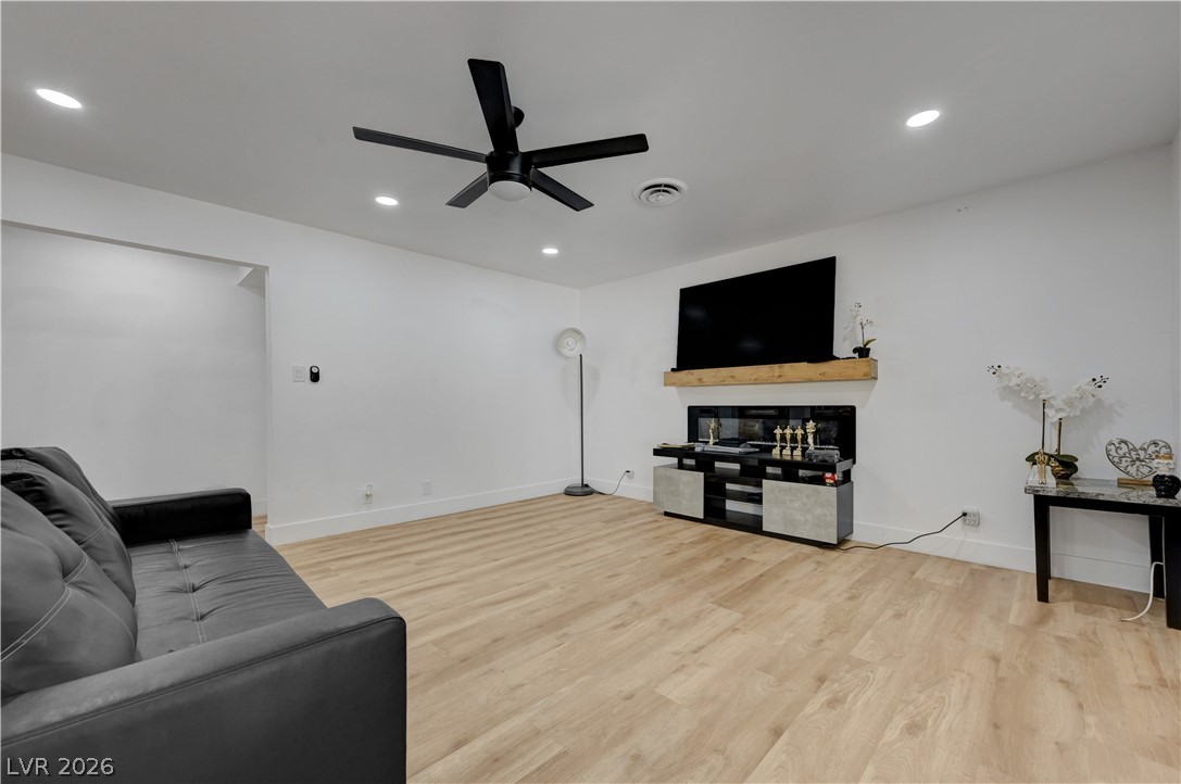 4412 Denia Circle Property Photo 26