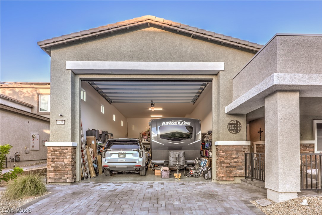 10090 Desert Azure Street Property Photo 1