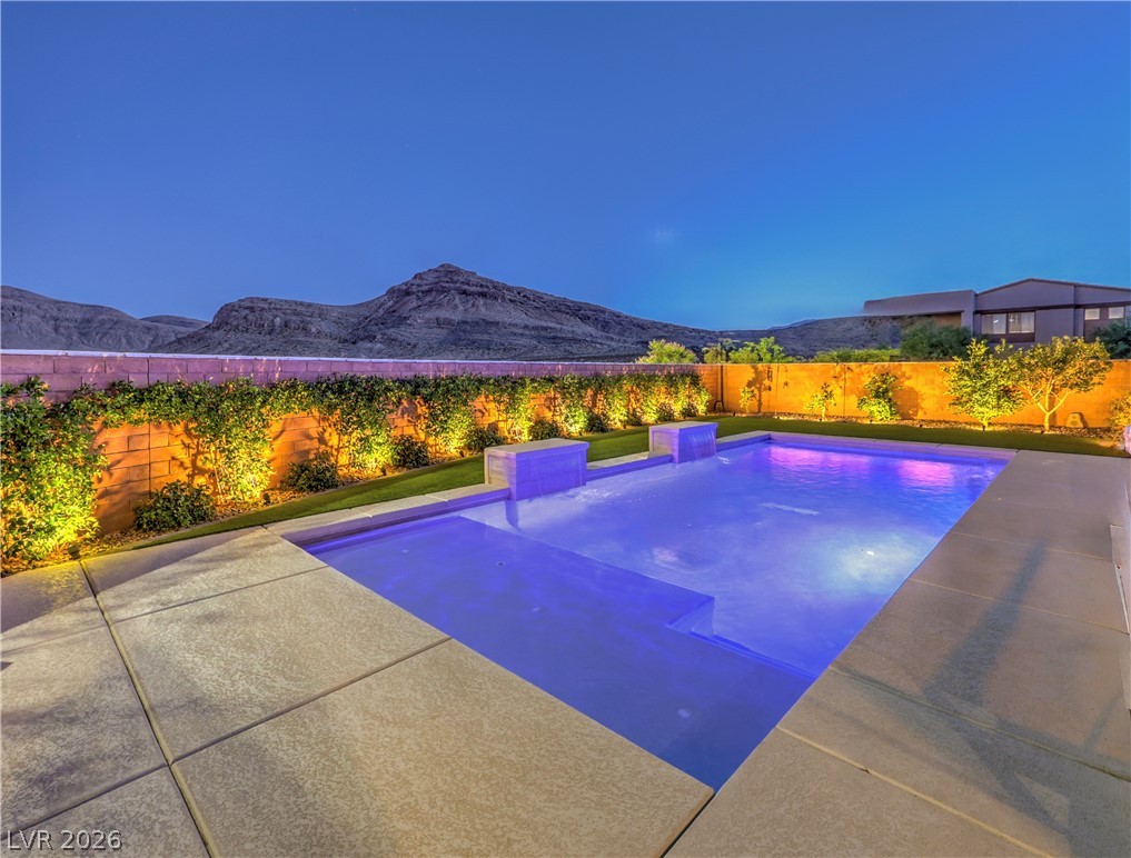 10090 Desert Azure Street Property Photo 6