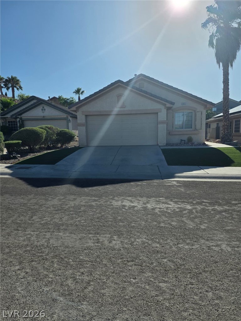 3913 Hampton Grove Court Property Photo 1