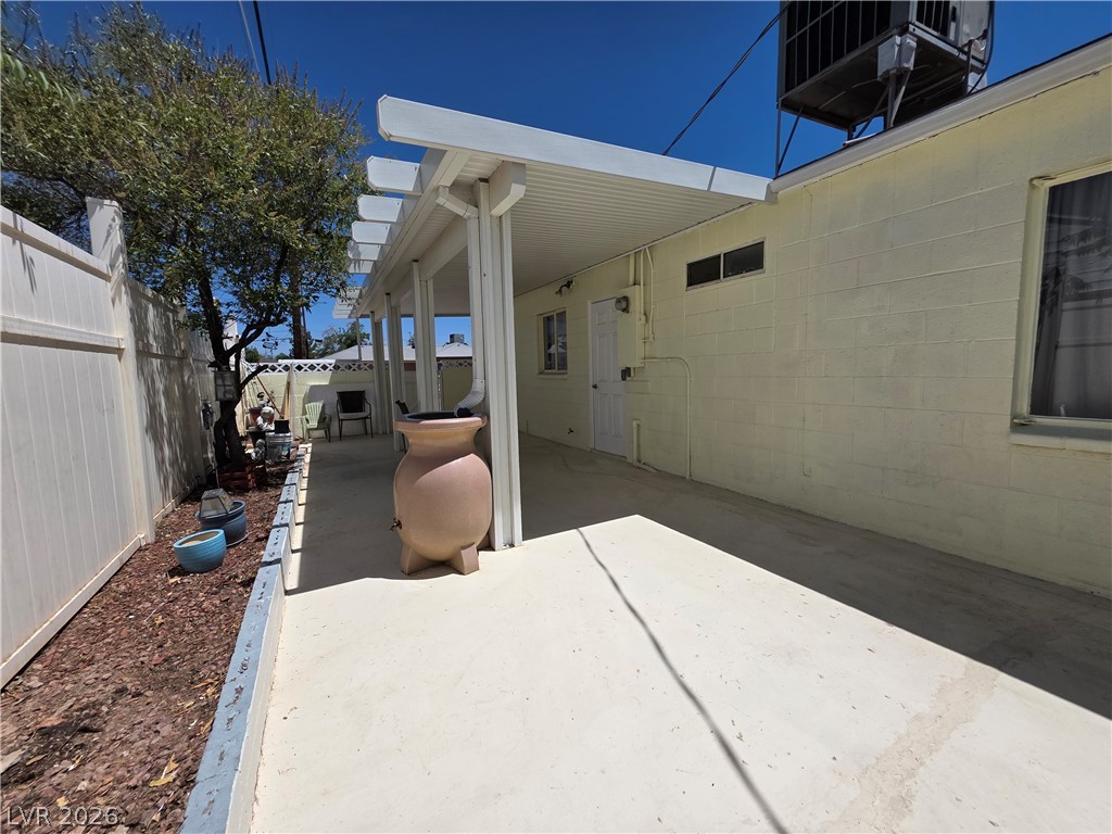 4219 Fulton Place Property Photo 5