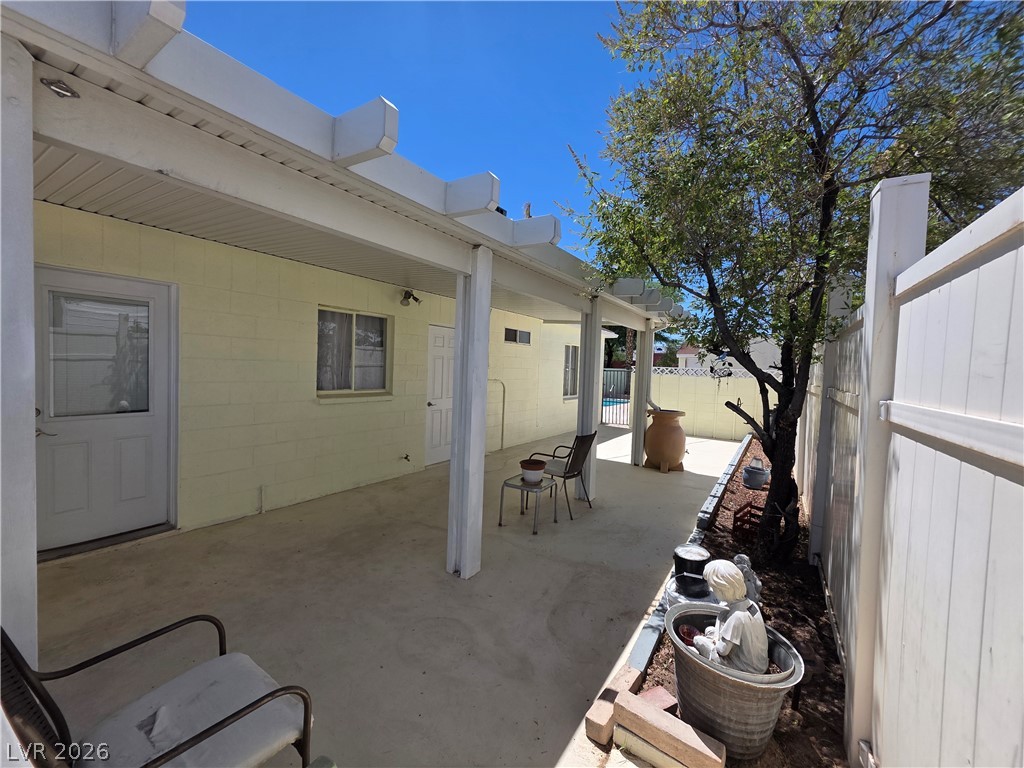 4219 Fulton Place Property Photo 6