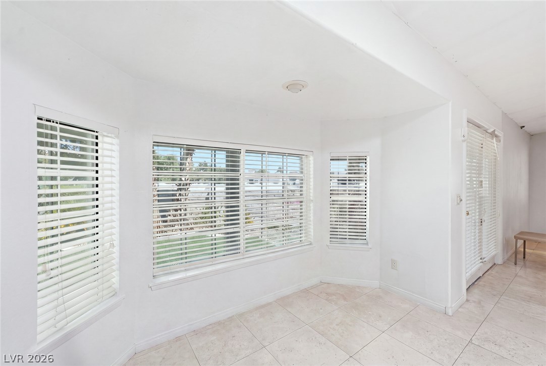 6325 Woodstock Court Property Photo 20