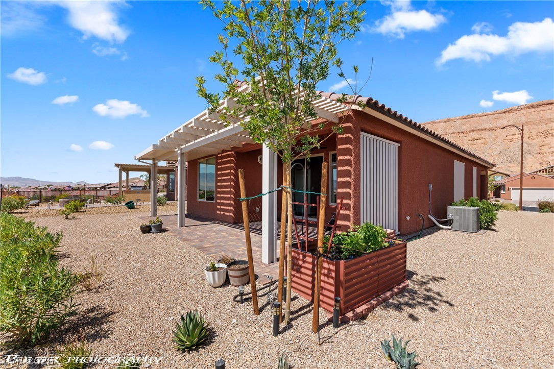 1524 Boxwood Terrace Property Photo 4
