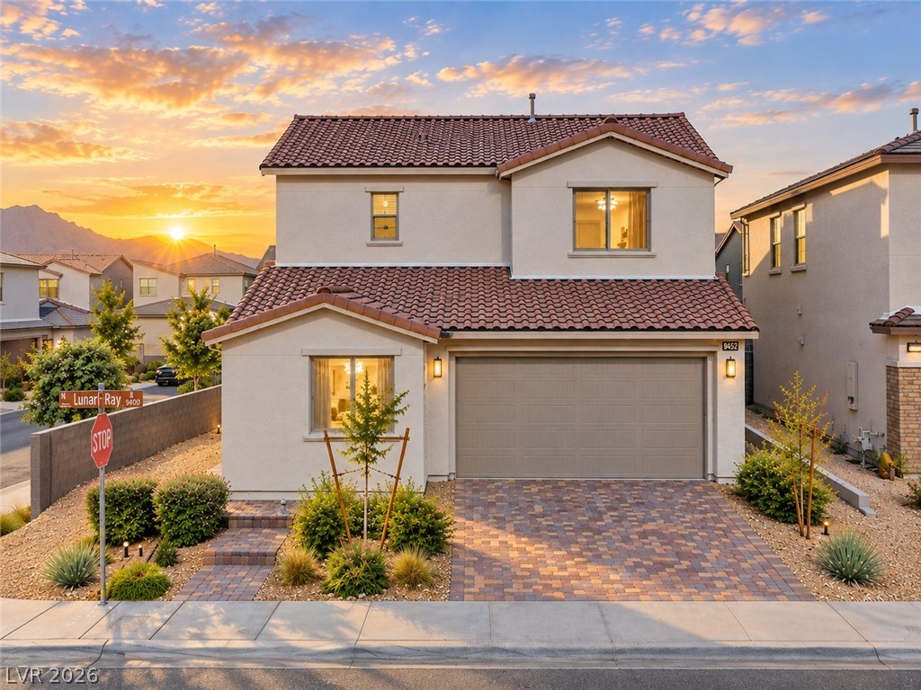 9452 Lunar Ray Street