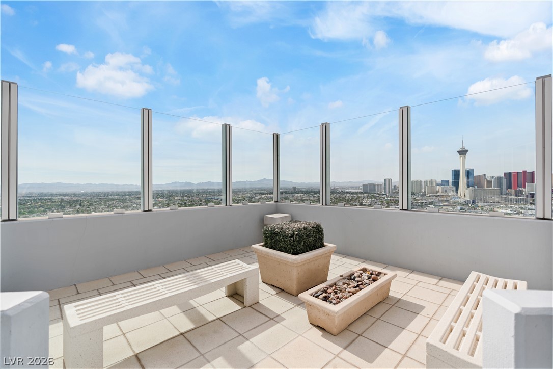 200 Hoover Avenue 1201 Property Photo 19