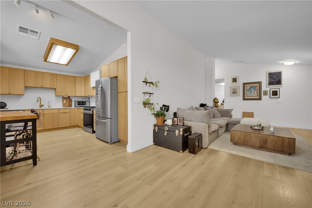 6071 Wild Berry Drive Property Photo 14