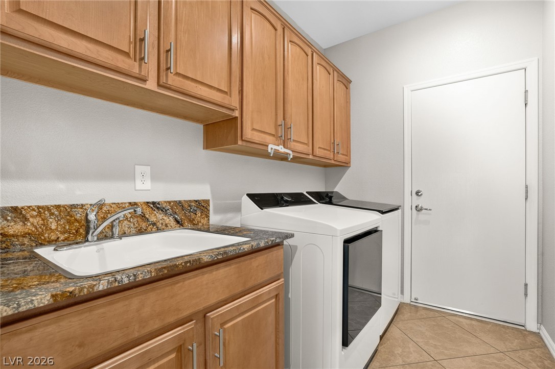 2517 Black River Falls Drive Property Photo 17
