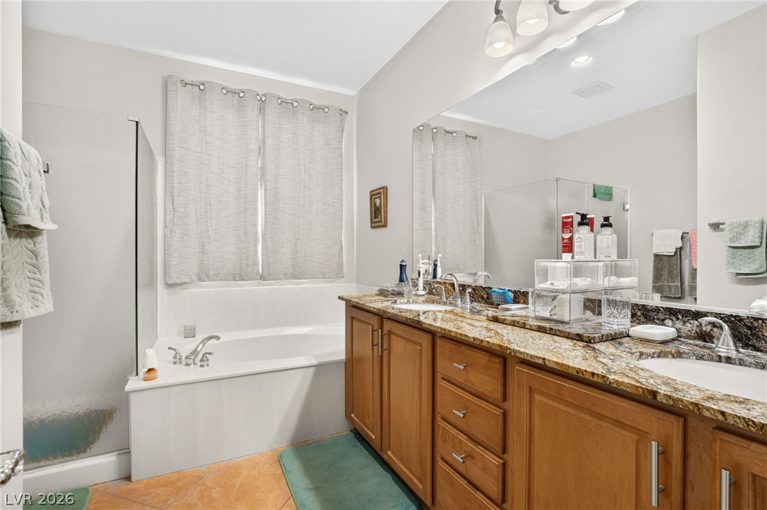2517 Black River Falls Drive Property Photo 24