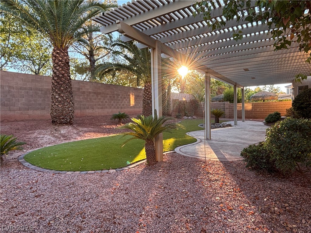4127 Abernethy Forest Place Property Photo 3