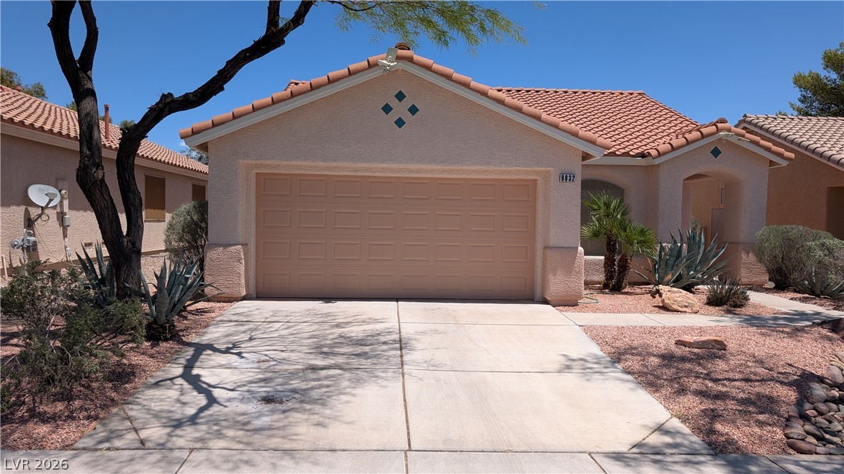 9832 Lenox Crest Place Property Photo 1