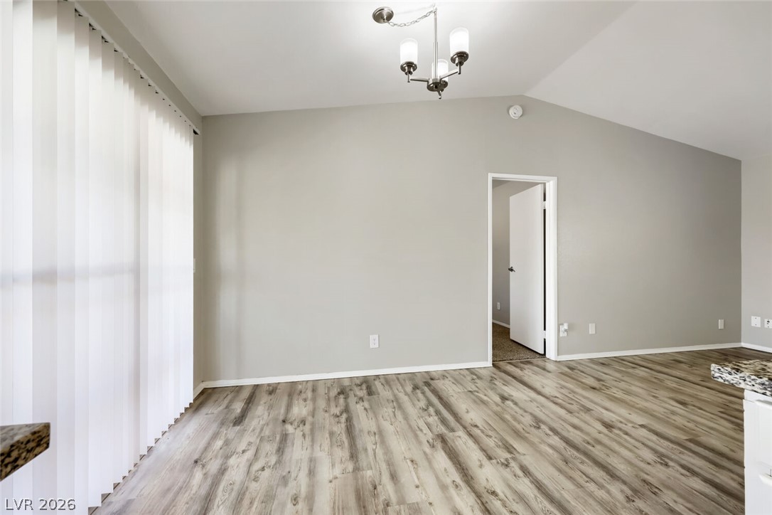 533 East Rolly Street Property Photo 11