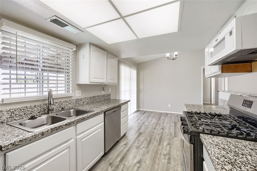 533 East Rolly Street Property Photo 14