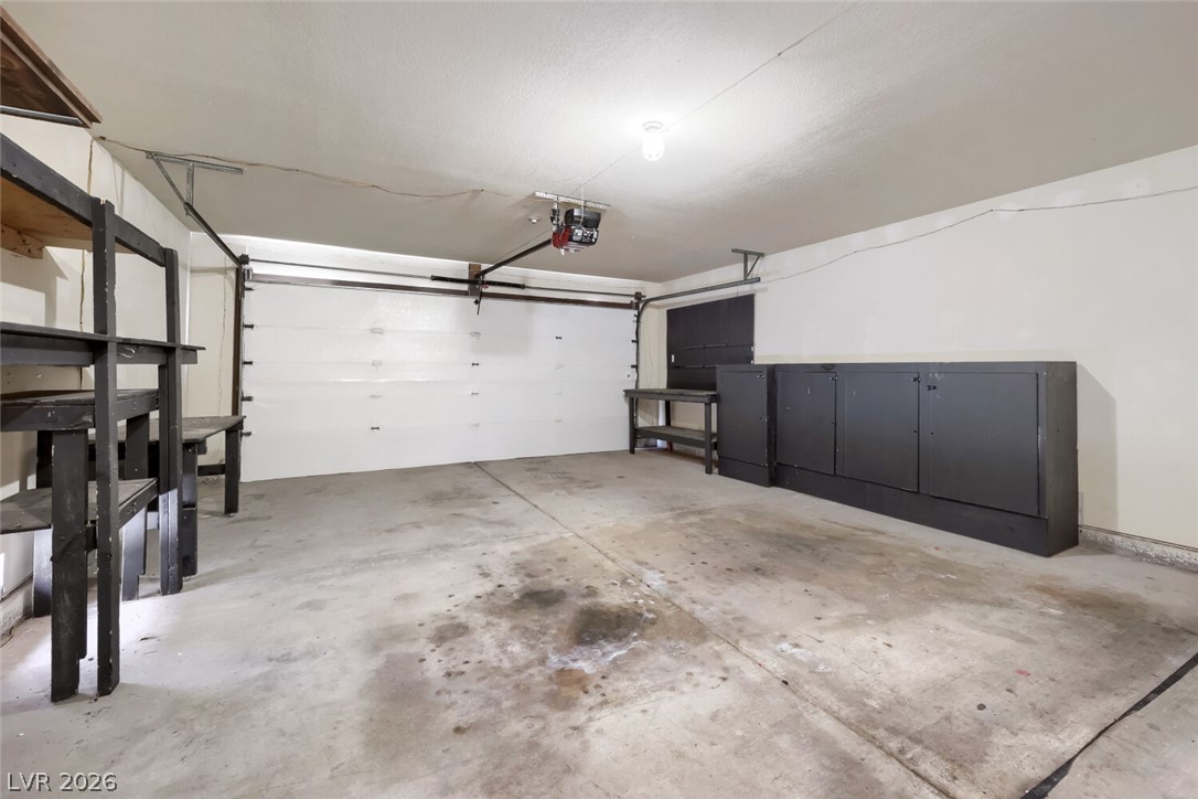 533 East Rolly Street Property Photo 30