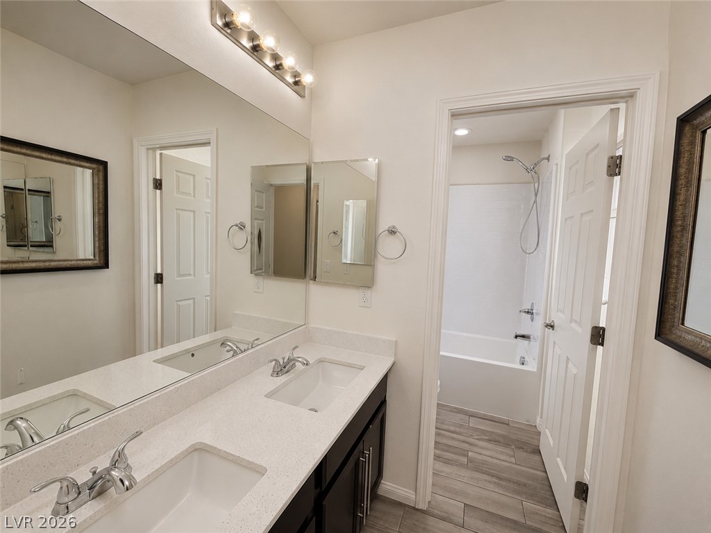 386 Espressivo Street Property Photo 27