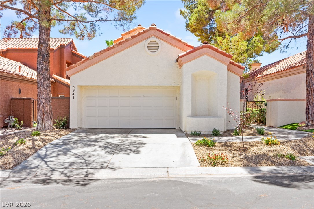 8941 Diamond Falls Drive Property Photo 38