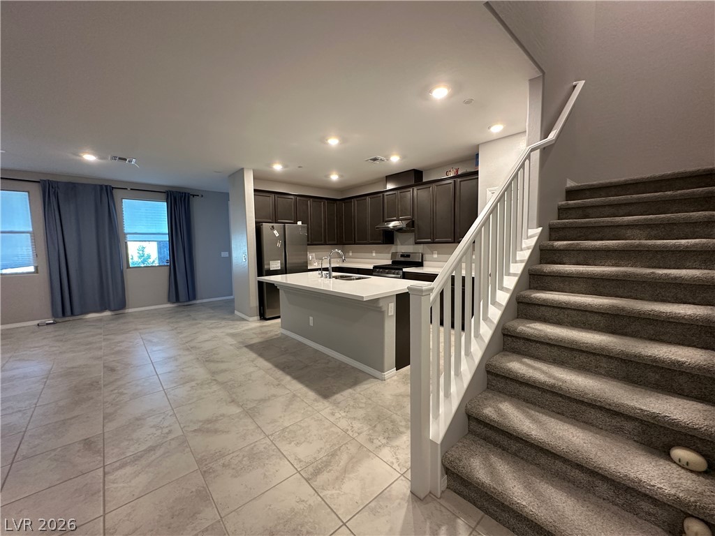 486 Granite Arch Street Property Photo 6