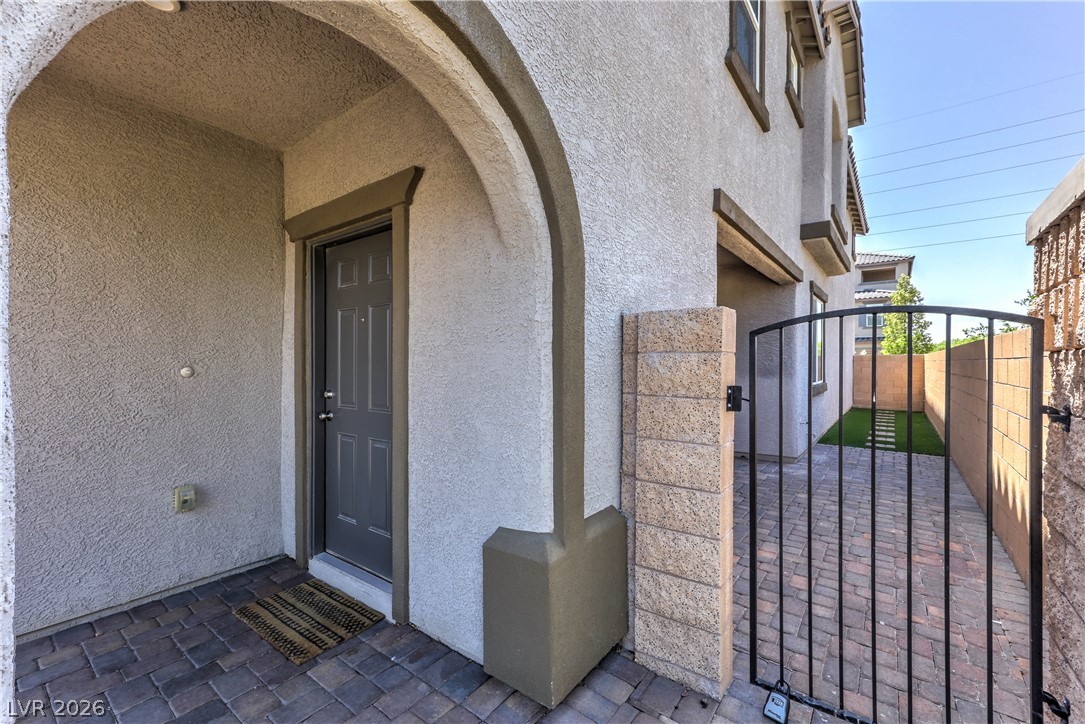 10565 Sariah Skye Avenue Property Photo 2