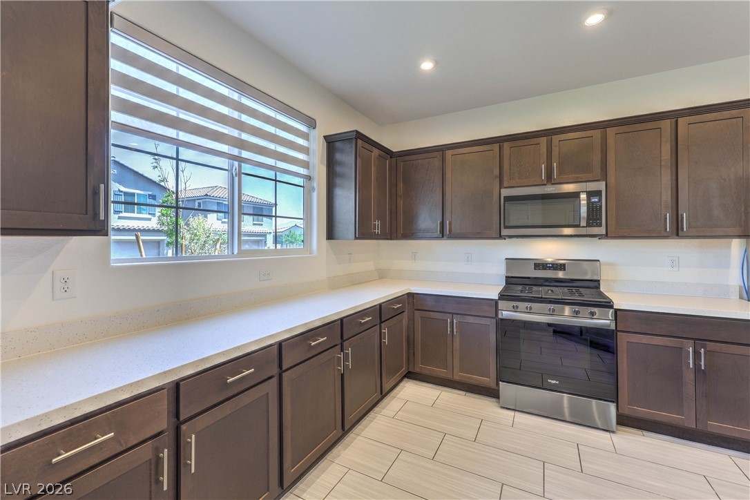 10565 Sariah Skye Avenue Property Photo 8