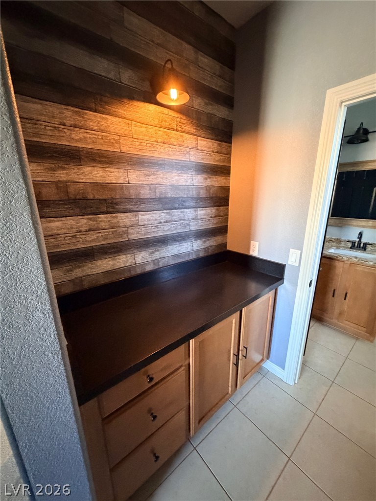 8137 Slate Falls Street Property Photo 22