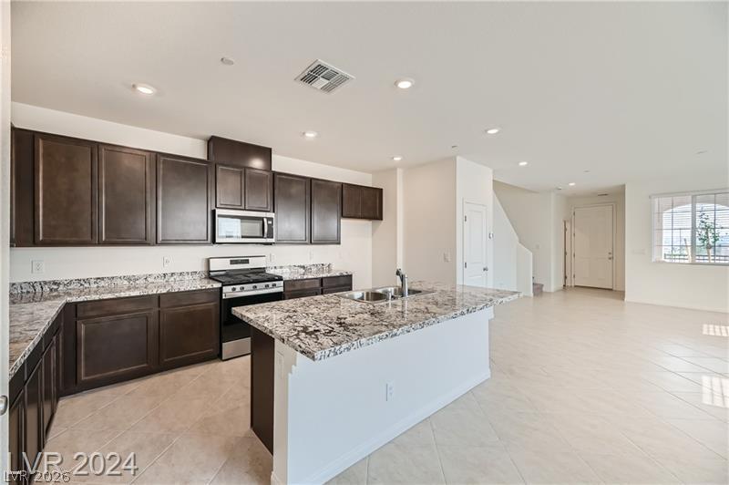 2777 Abrantes Place Property Photo 13