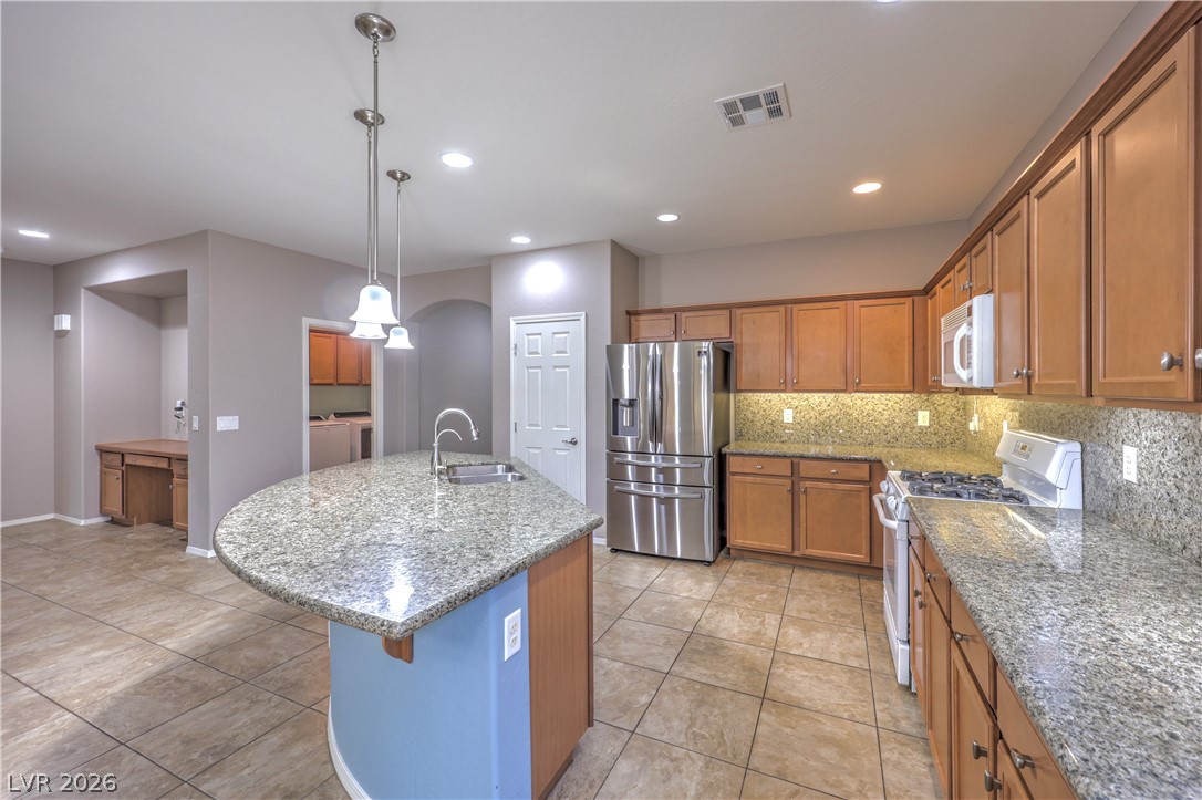 3633 Greenbriar Bluff Avenue Property Photo 10